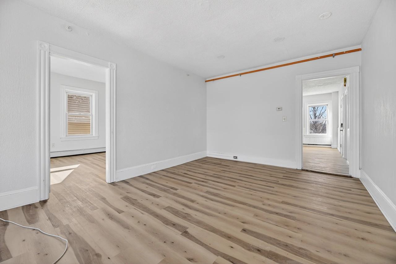 528 Charles St #2 - Photo 5 of 11