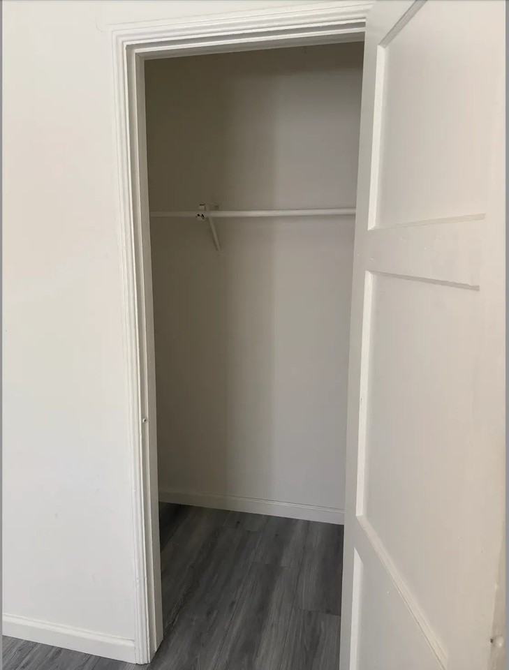 8919 Reading Ave #NA - Photo 4 of 6