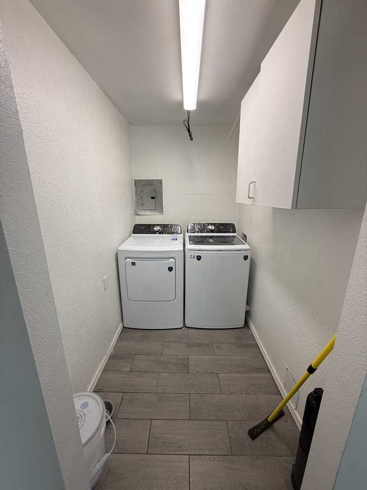 803 Spokane St #NA - Photo 2 of 8