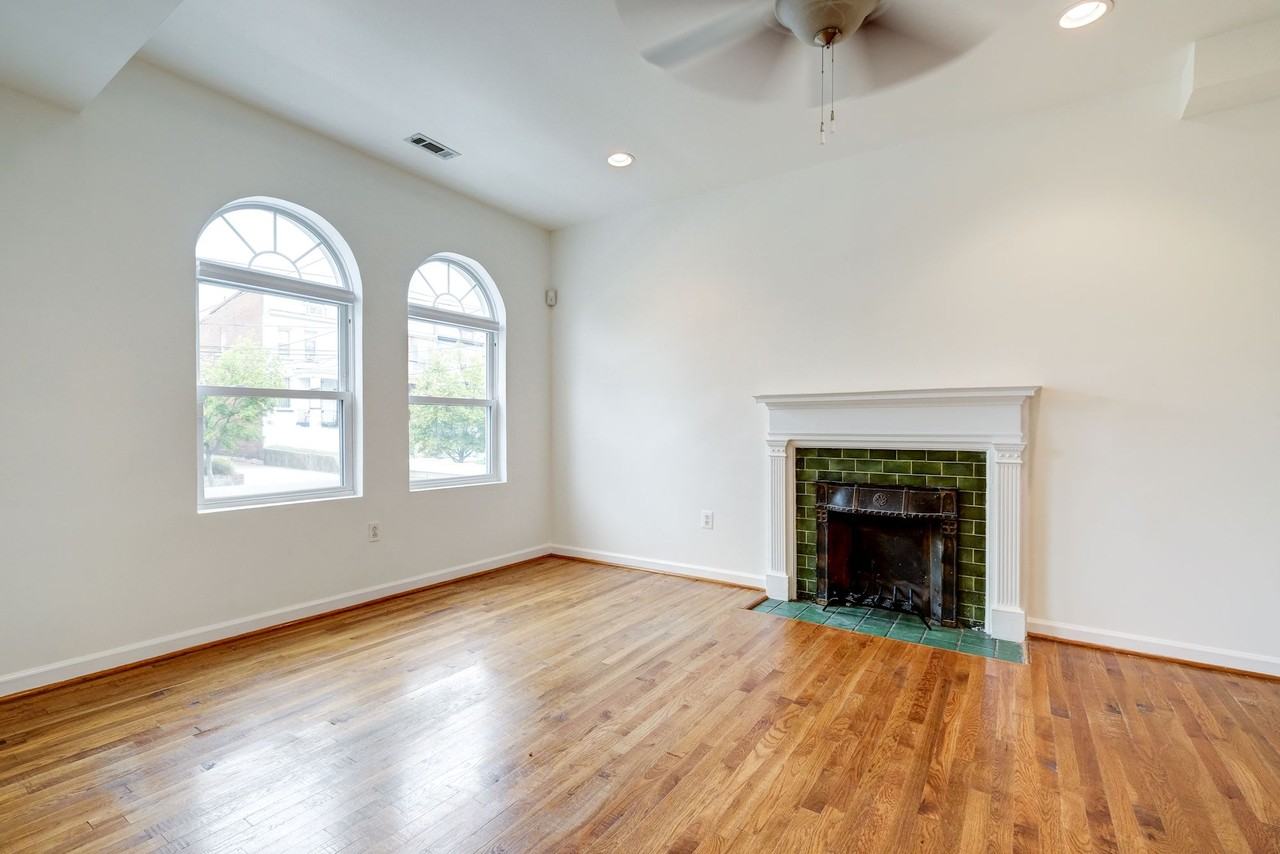 450 Randolph St Nw #NA - Photo 7 of 46
