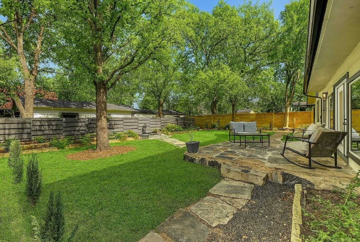 7002 Whispering Oaks Dr #NA - Photo 4 of 34