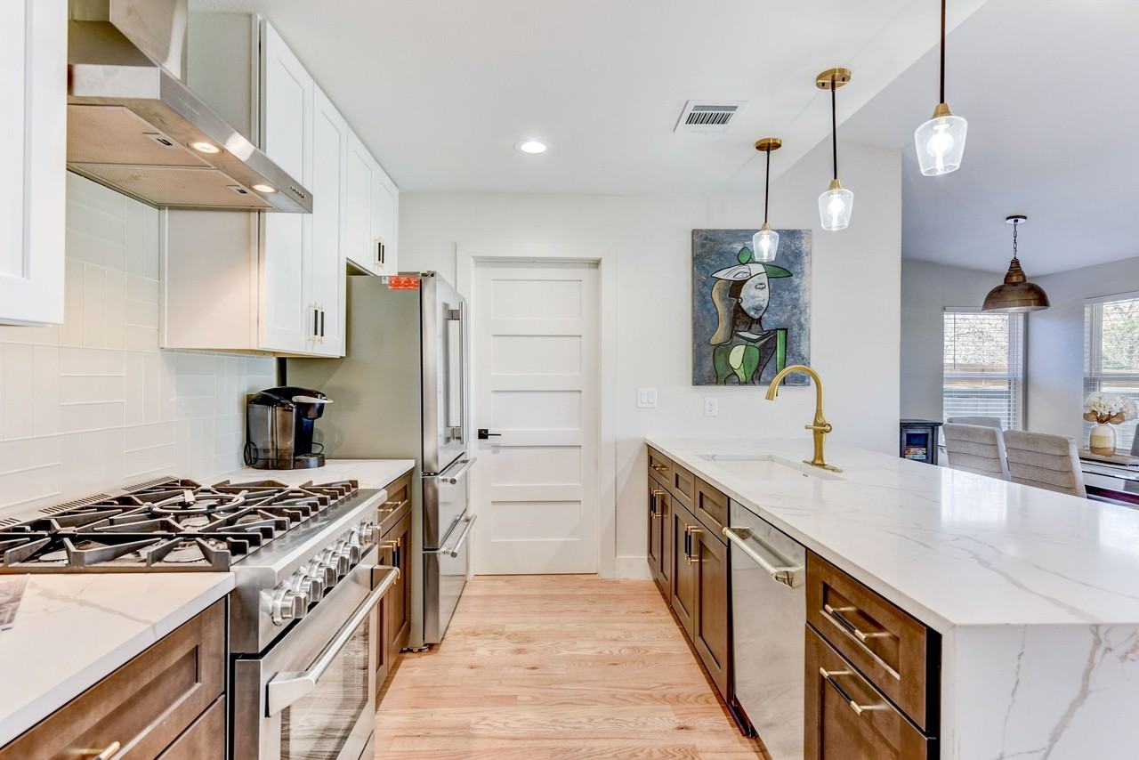 7002 Whispering Oaks Dr #NA - Photo 6 of 34