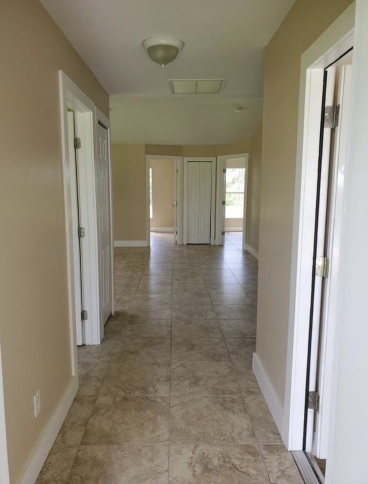 1118 Eisenhower Blvd #NONE - Photo 2 of 10