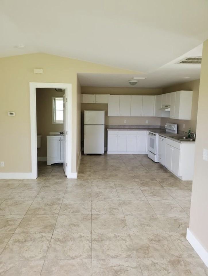 1118 Eisenhower Blvd #NONE - Photo 3 of 10