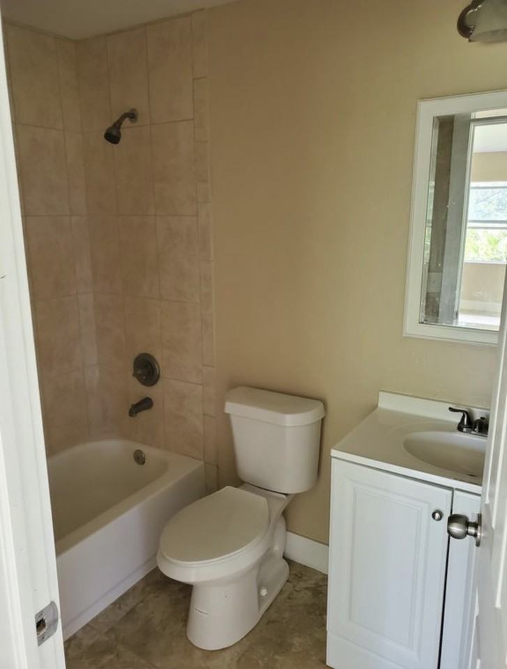 1118 Eisenhower Blvd #NONE - Photo 7 of 10