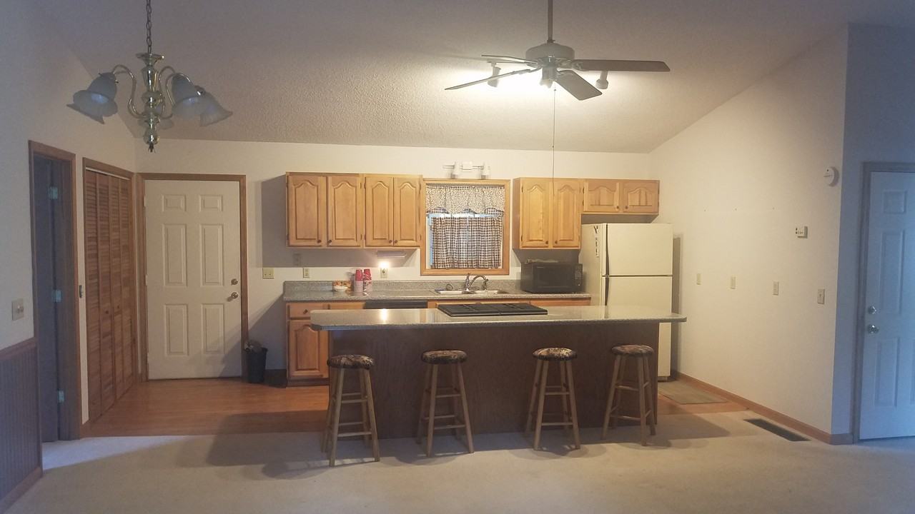 63 Garden Ct - Photo 2 of 23