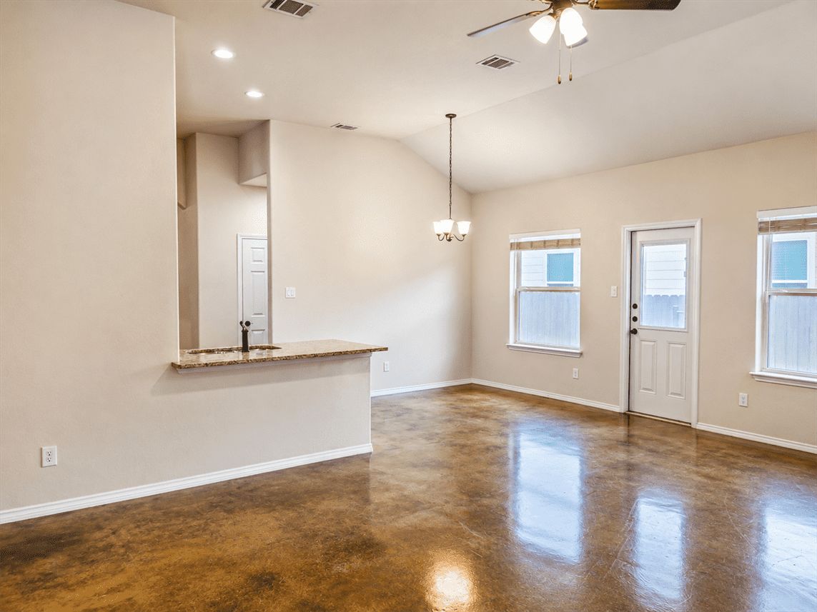 345 Emma Dr #345 - Photo 4 of 15