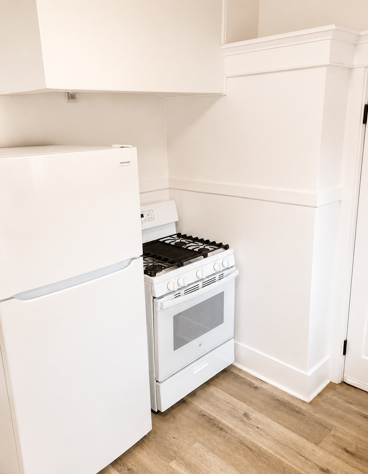 1215 N Detroit St #1-2 - Photo 7 of 20