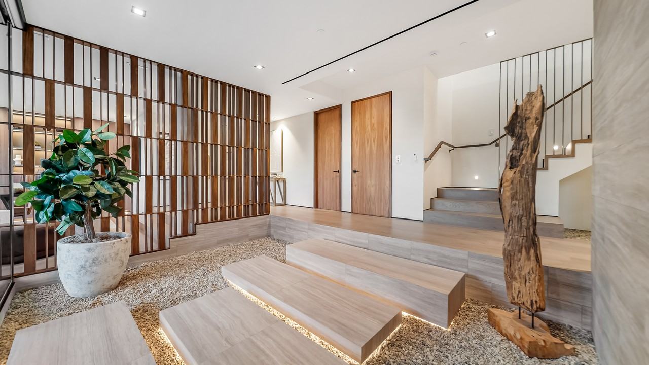 8777 Hollywood Blvd #NA - Photo 4 of 50