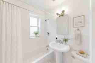 104 Trowbridge St #4 - Photo 1 of 1