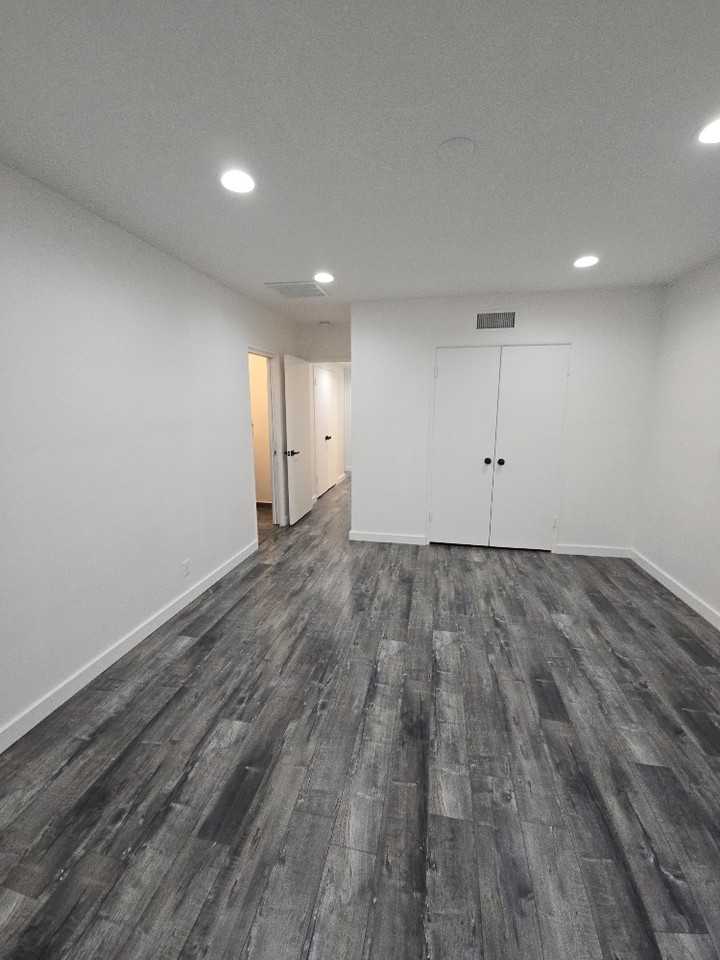 9011 Etiwanda Ave #NA - Photo 2 of 17