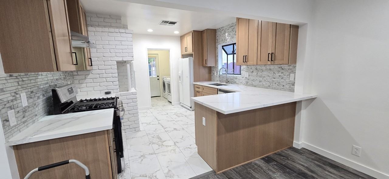 9011 Etiwanda Ave #NA - Photo 5 of 17