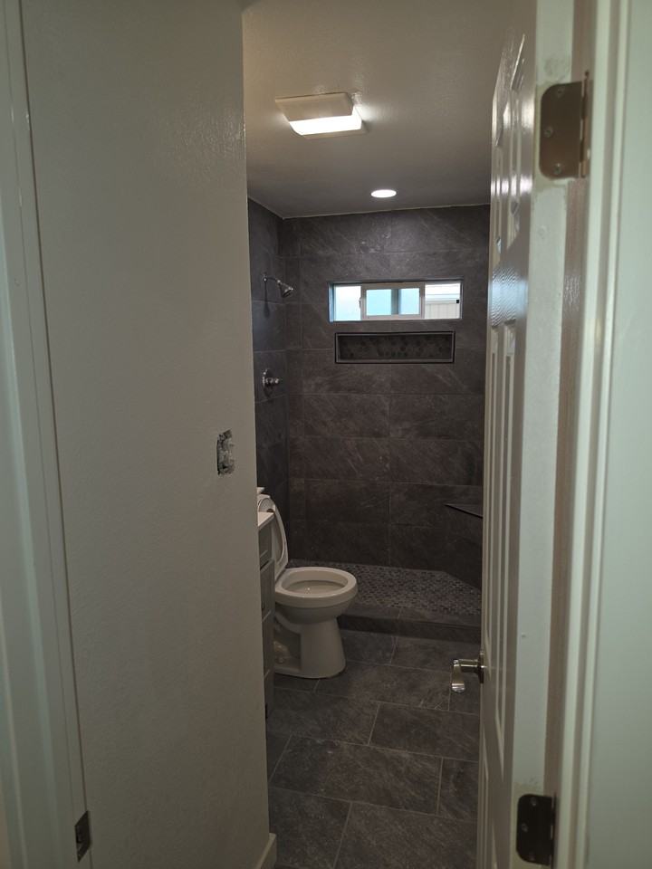 2422 Copper Ave #NA - Photo 6 of 15