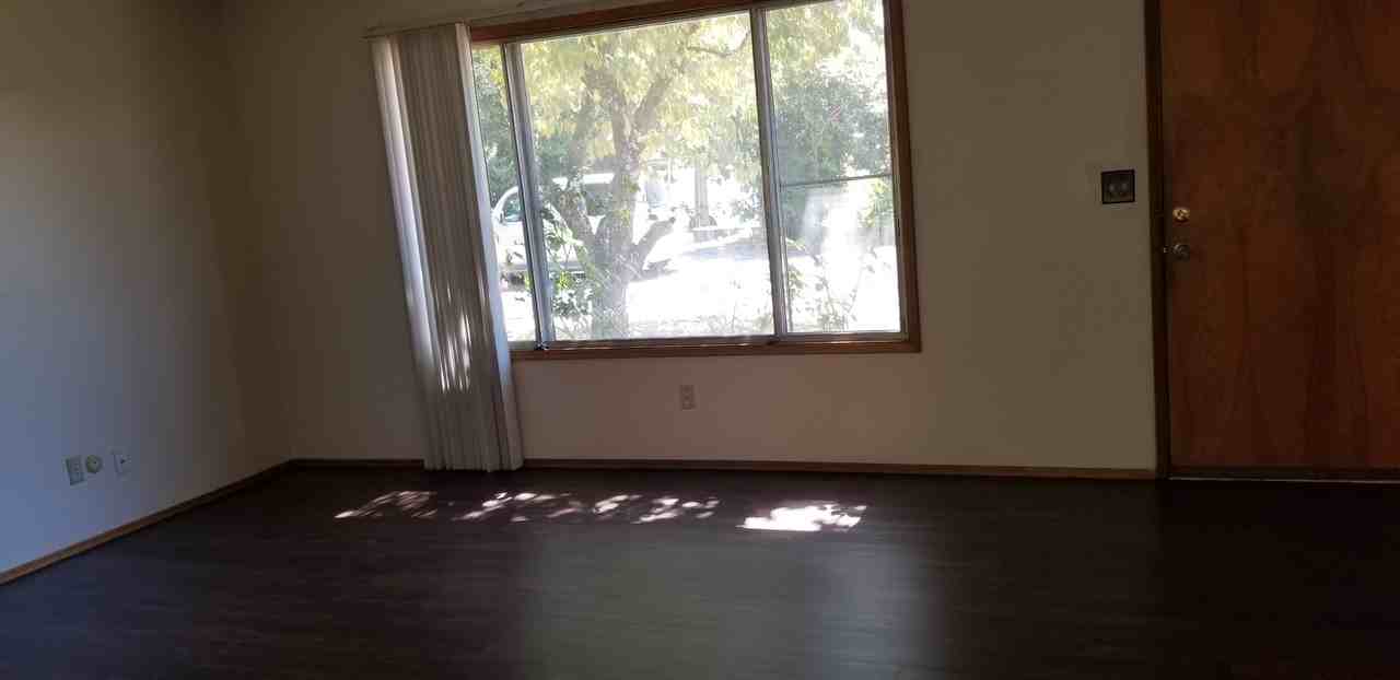 8017 Se Francis St #1 - Photo 2 of 7