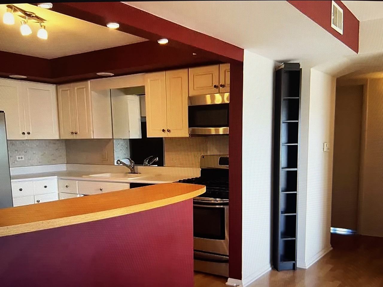 1815 Oakton St #3A - Photo 4 of 5