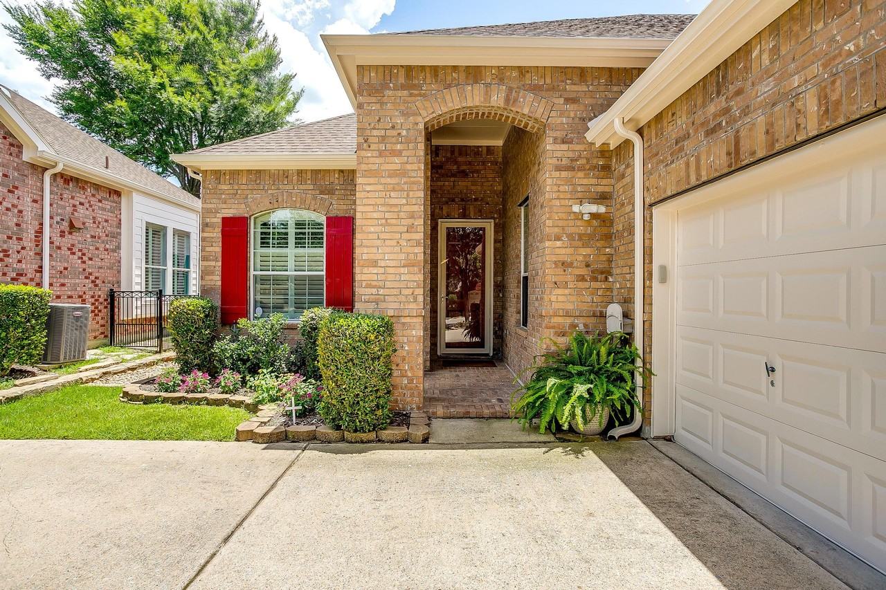 709 Scenic Ranch Cir #NA - Photo 2 of 43