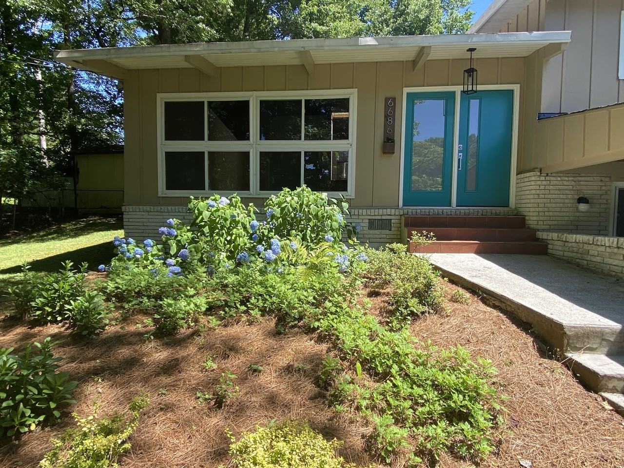 6686 Ridge Moore Dr #NA - Photo 2 of 28