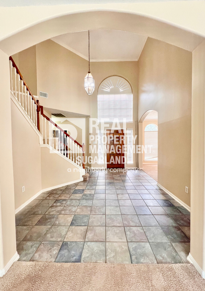 16735 Village View Trl - Photo 5 of 35