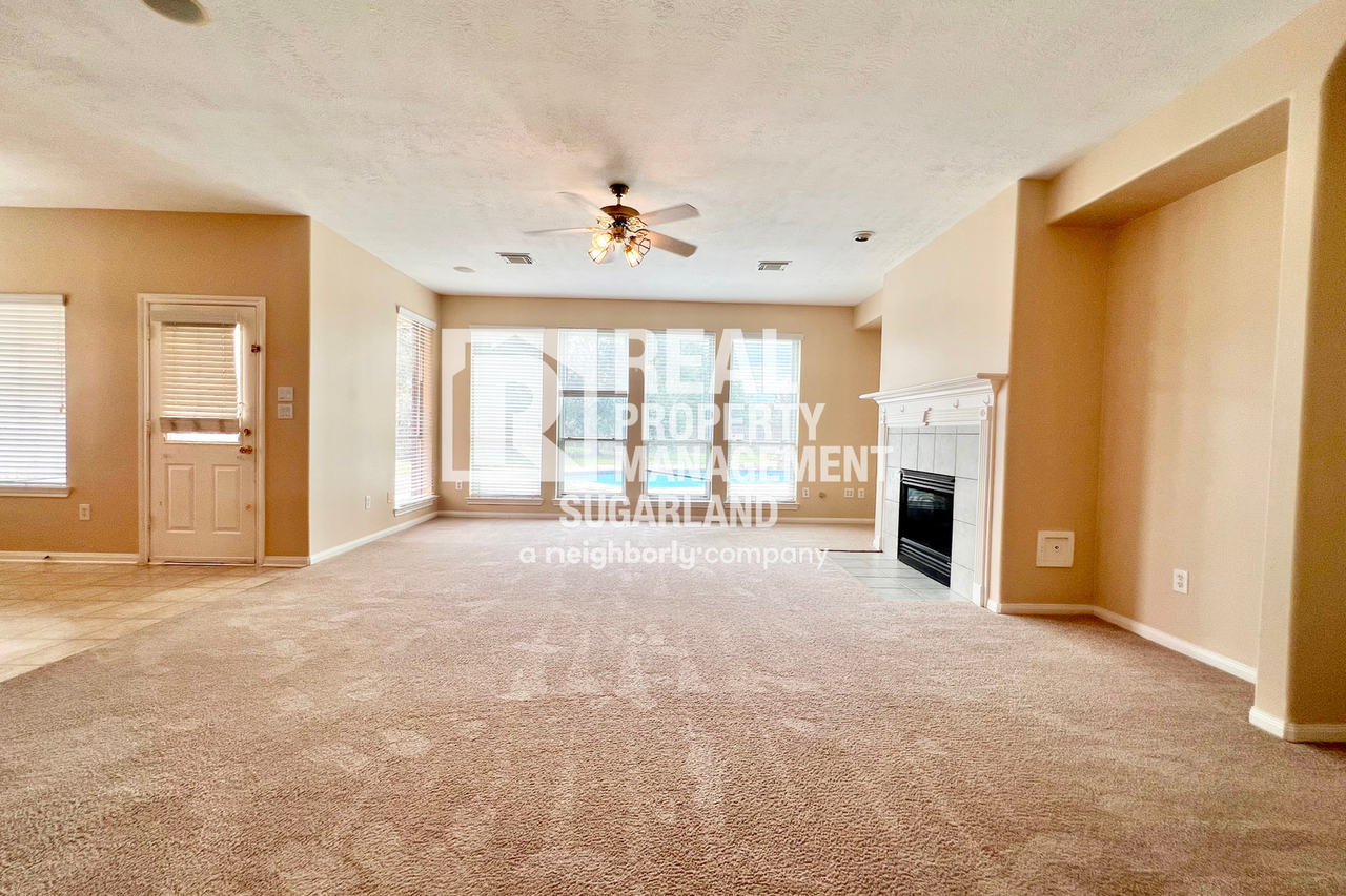 16735 Village View Trl - Photo 6 of 35