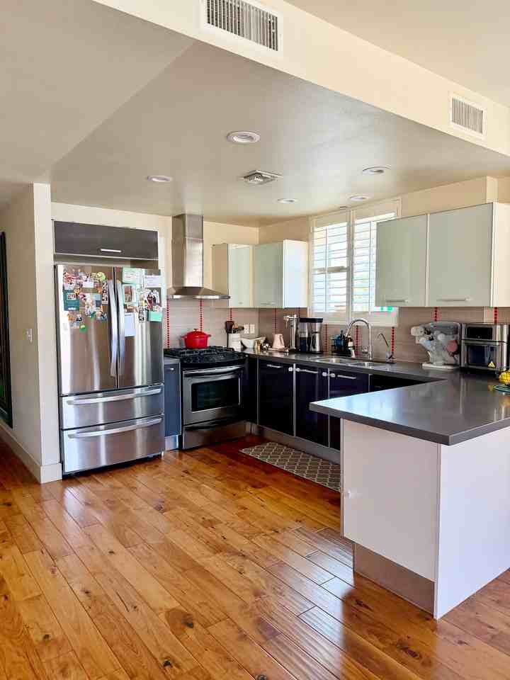 848 Irolo St #205 - Photo 3 of 9