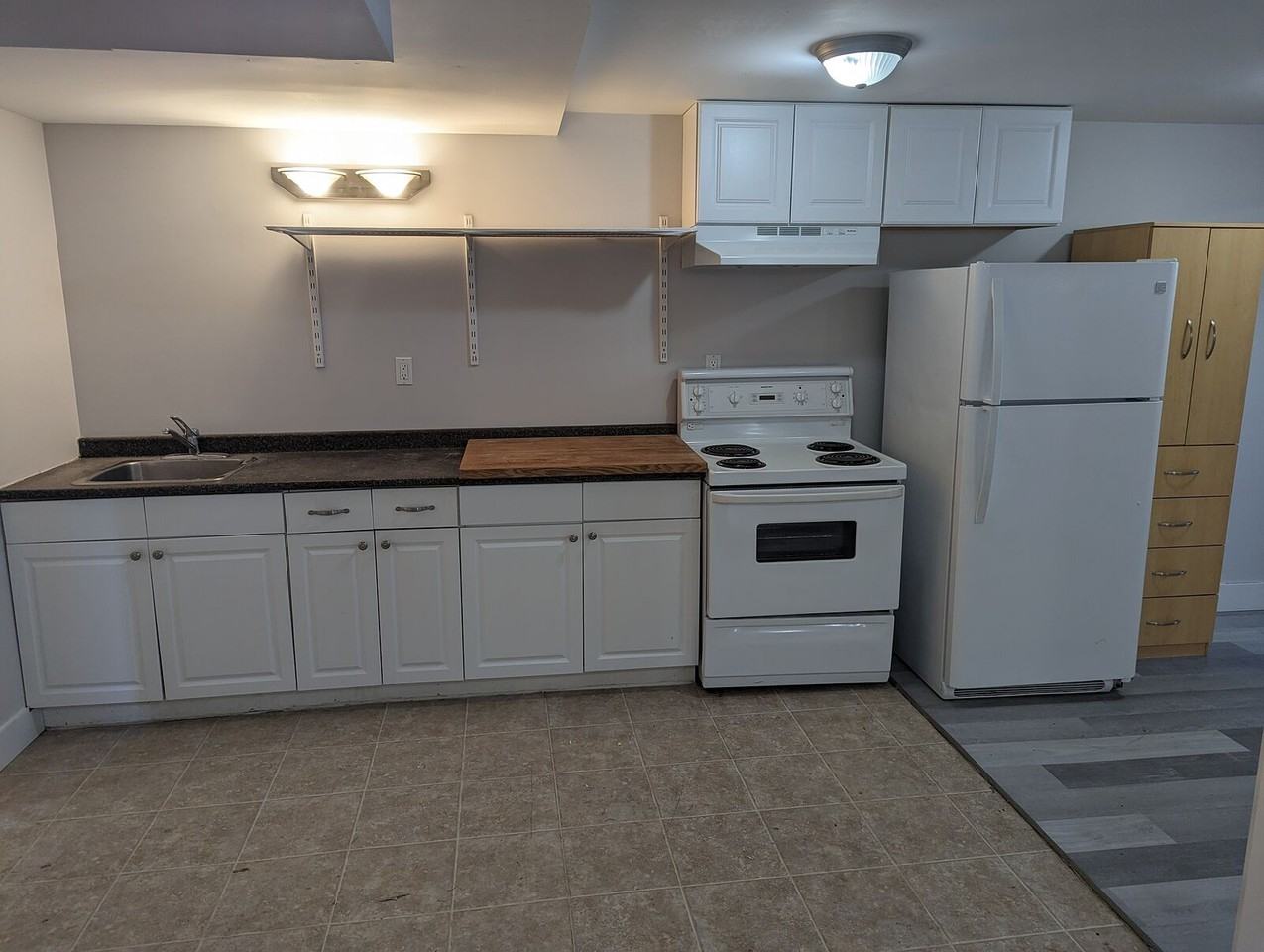 729 67 Ave Sw - Photo 2 of 7