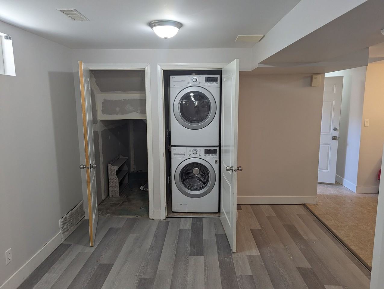 729 67 Ave Sw - Photo 4 of 7