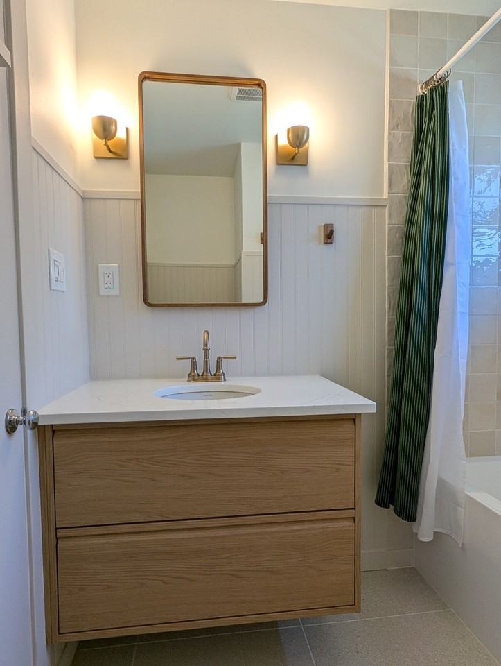 4226 113 Ave Nw - Photo 3 of 37