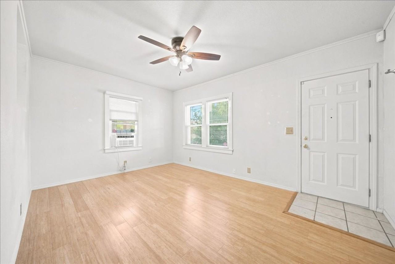 4932 11th Ave - Photo 3 of 22