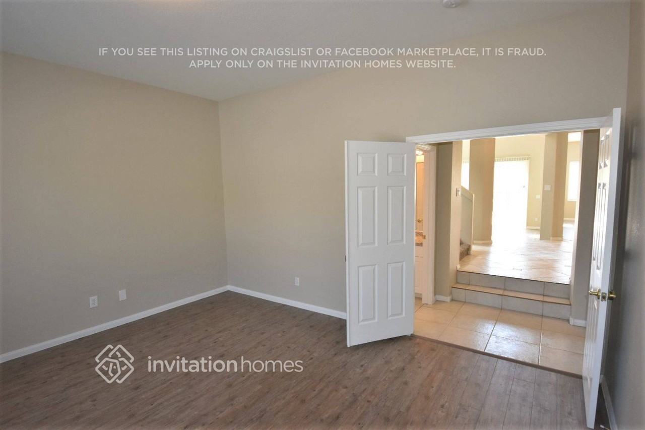 3821 Cranbrook Hill St - Photo 6 of 14