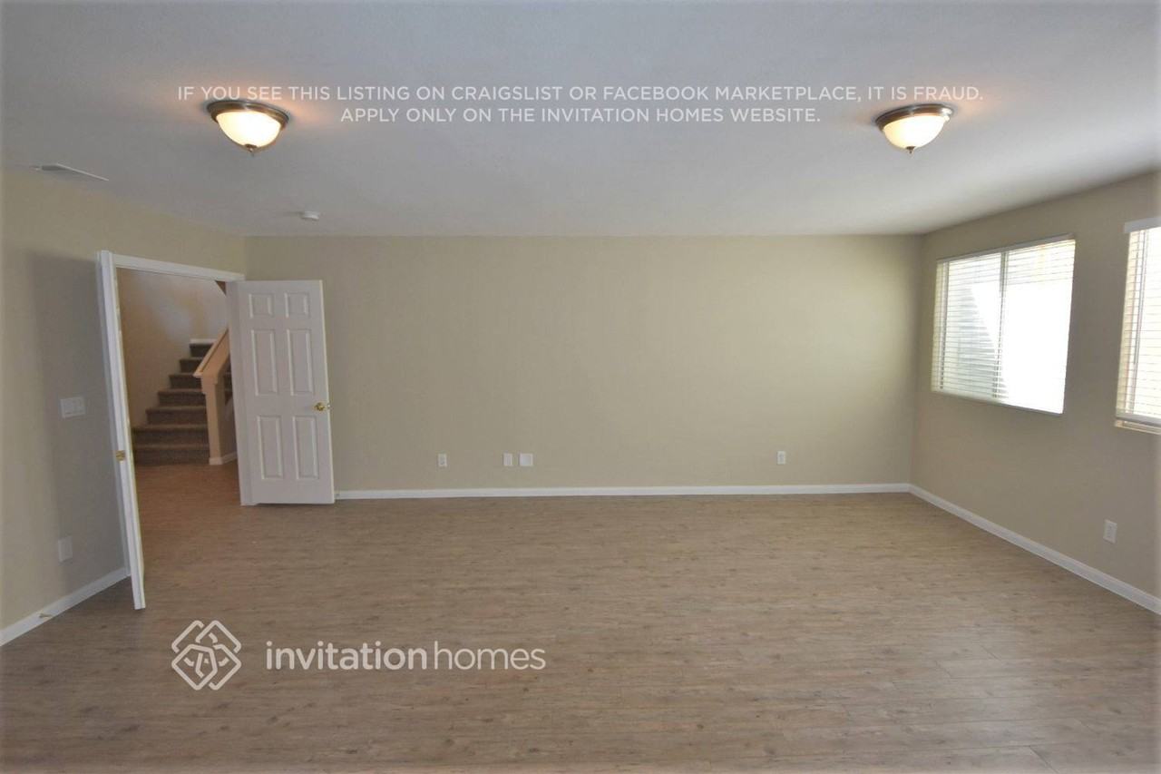 3821 Cranbrook Hill St - Photo 7 of 14