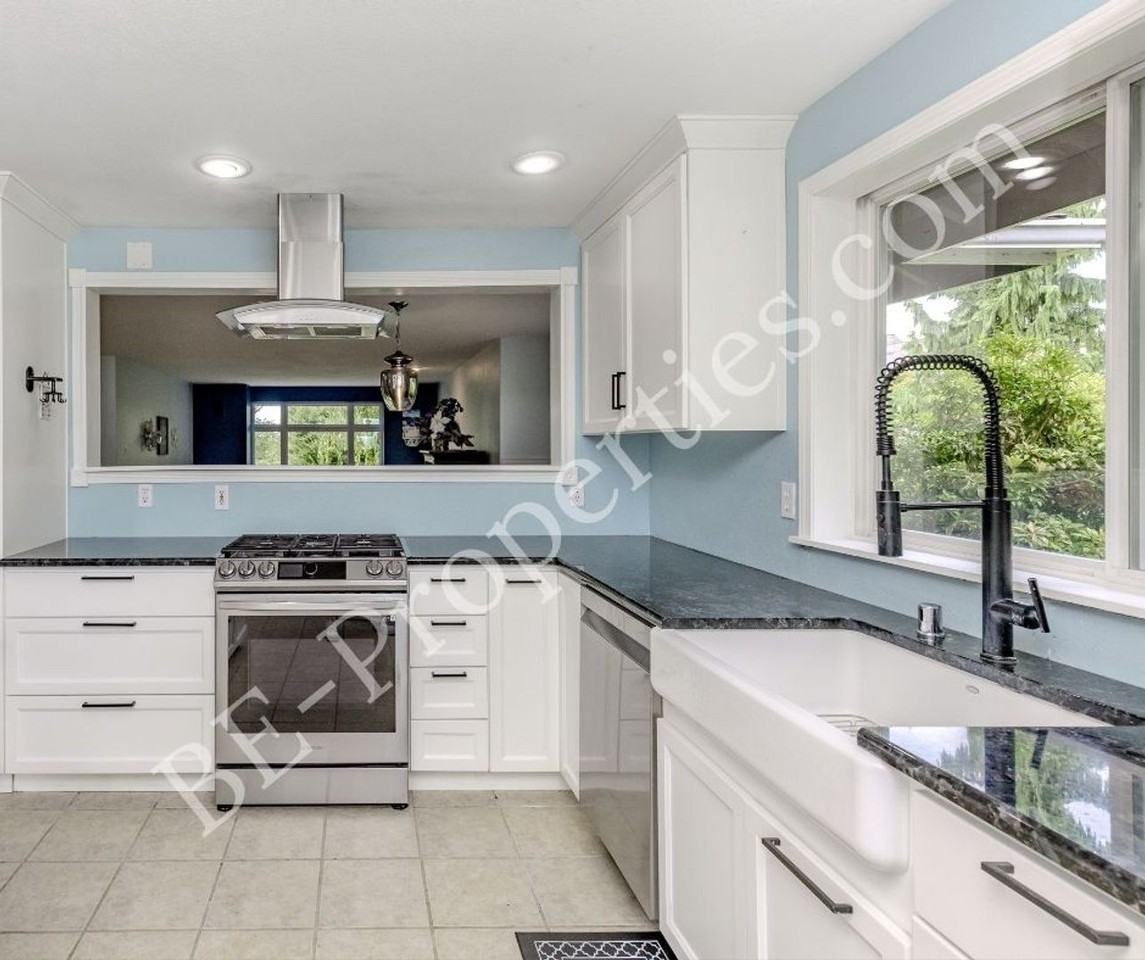 1719 126th Ave E - Photo 2 of 26