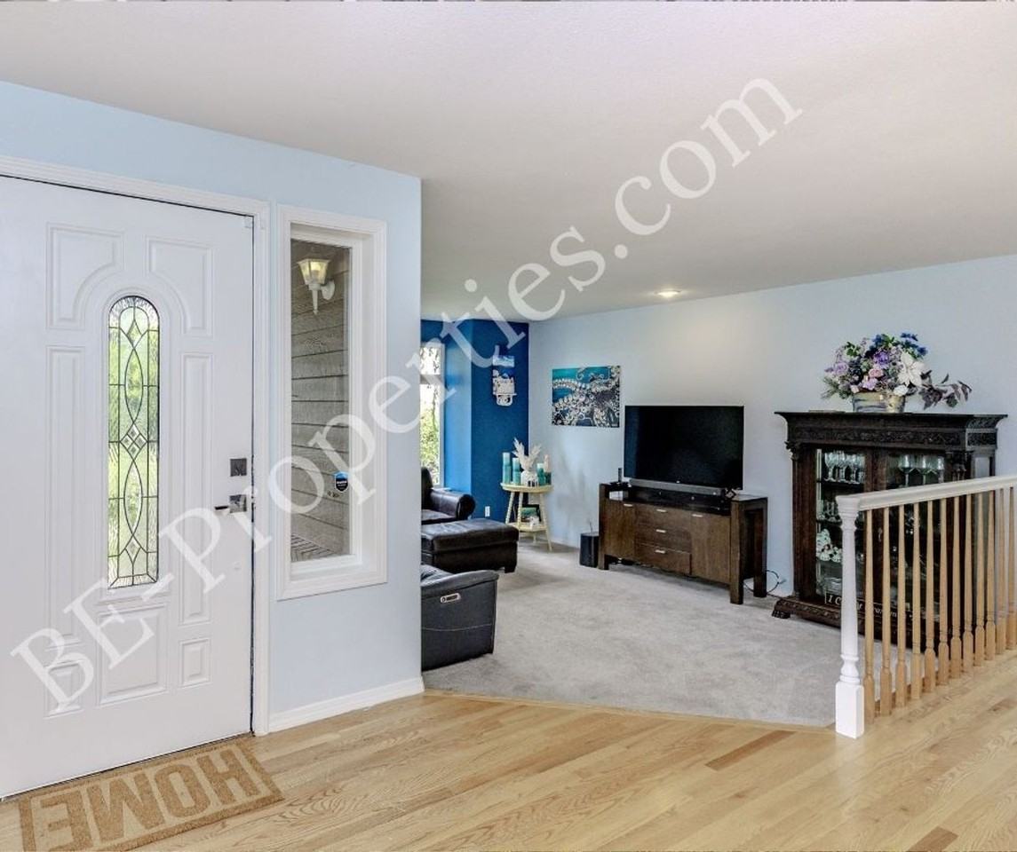 1719 126th Ave E - Photo 3 of 26