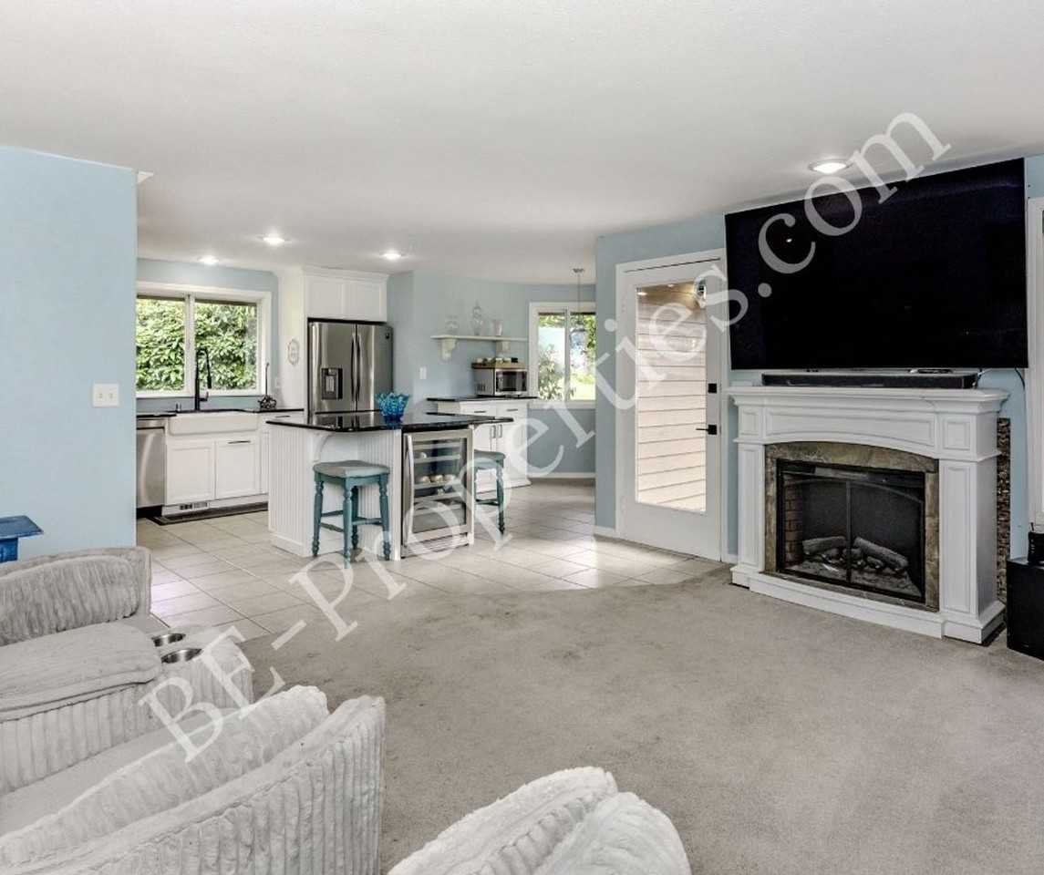1719 126th Ave E - Photo 5 of 26