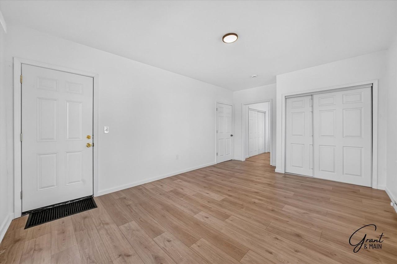 12932 Greiner - Photo 2 of 16