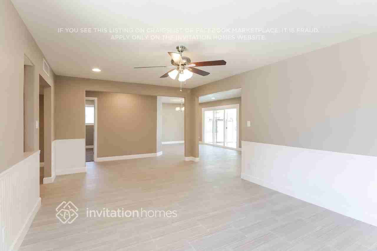 3410 S Terrace Rd - Photo 3 of 19