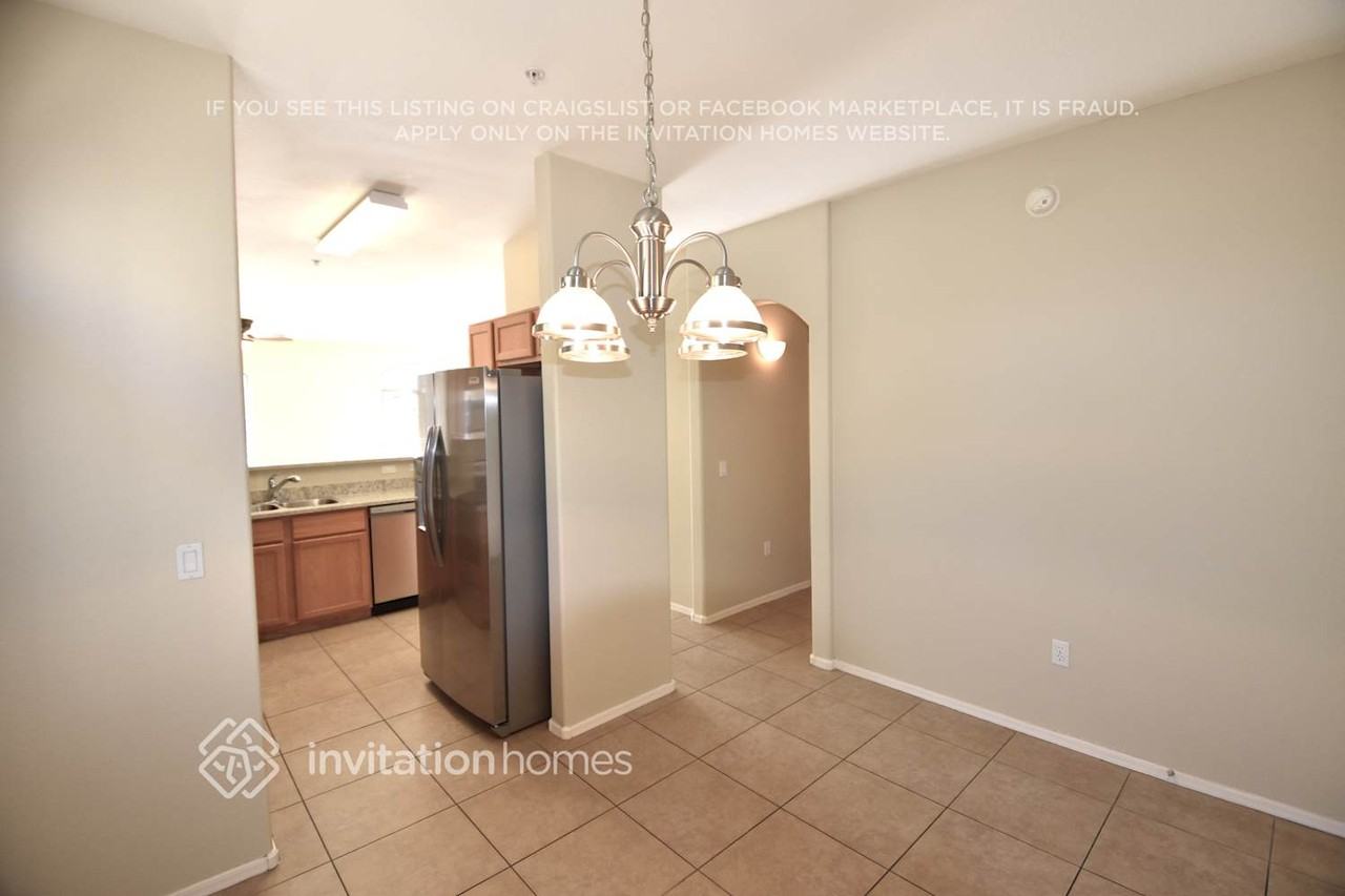 421 N 168th Ln - Photo 5 of 15