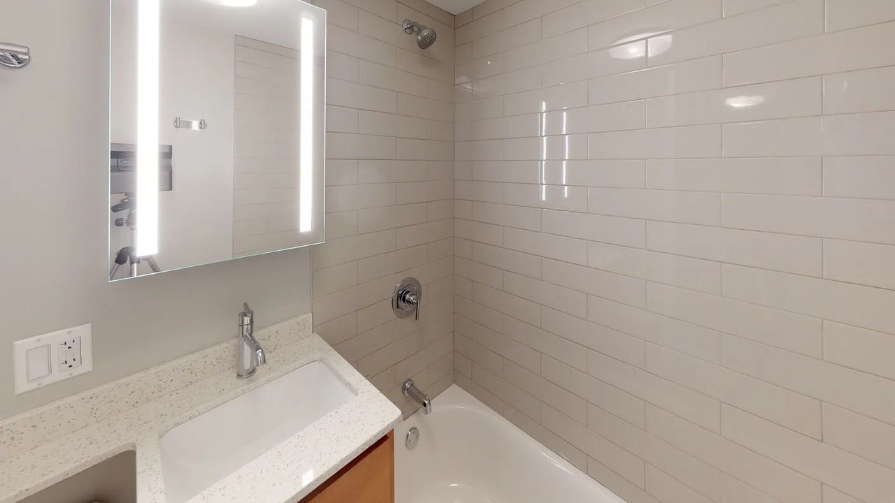 5911 North Sheridan Road - Photo 6 of 7