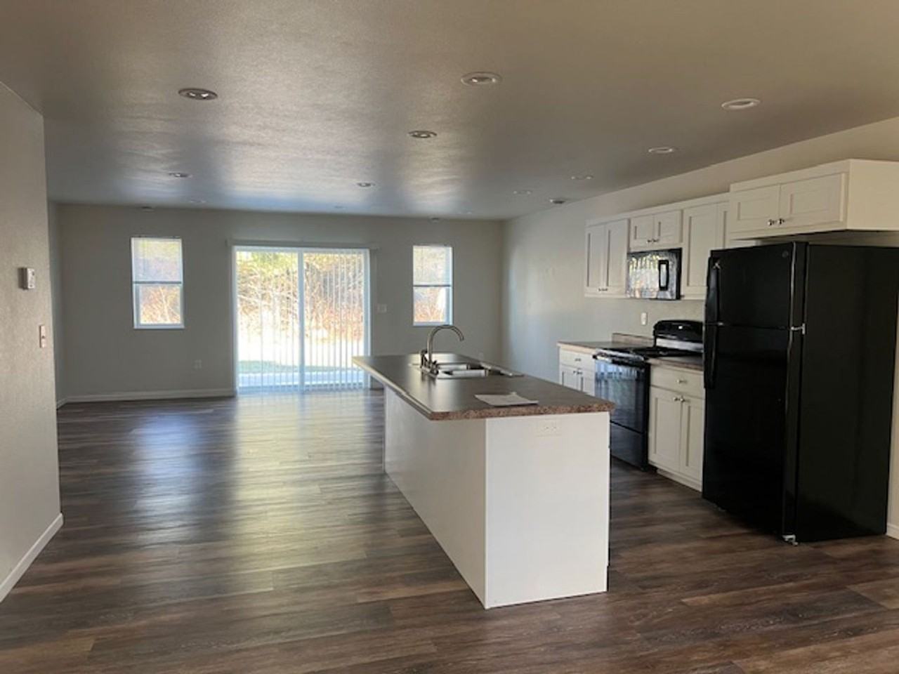 1520 29th St N - Photo 2 of 2