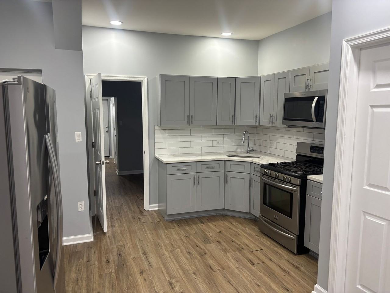 954 N 50th St - Photo 2 of 11