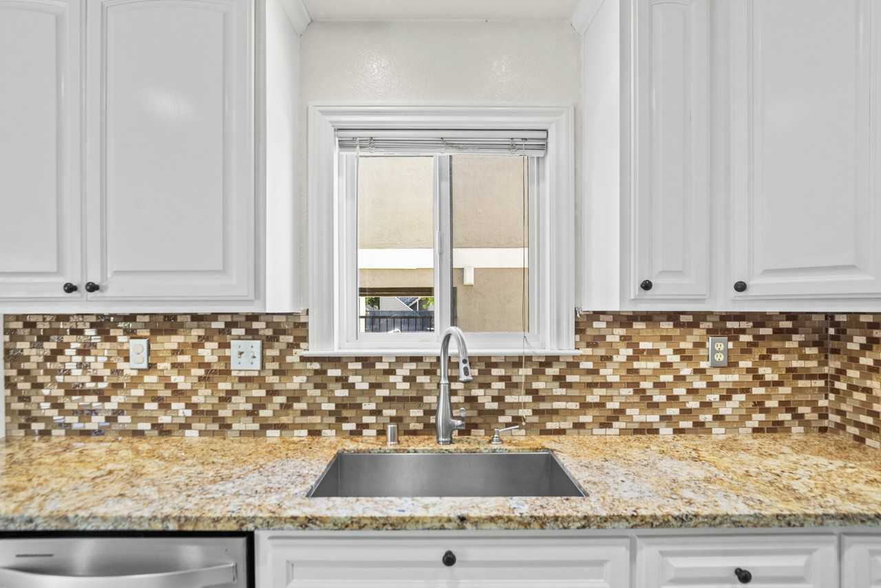 153 Albacore Lane - Photo 4 of 45