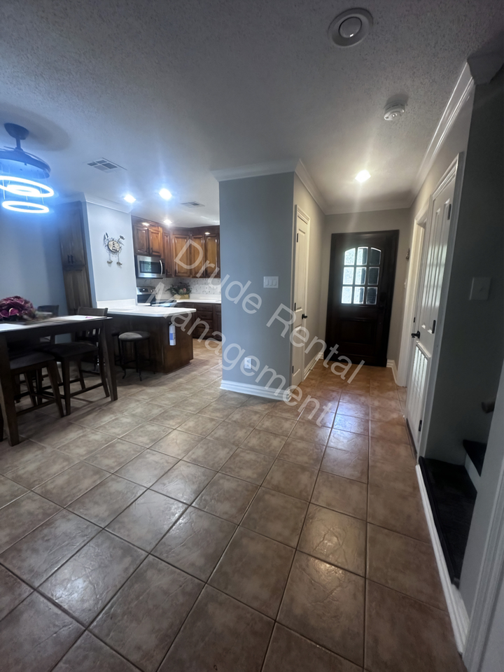 65 Rue Du Sud - Photo 3 of 39