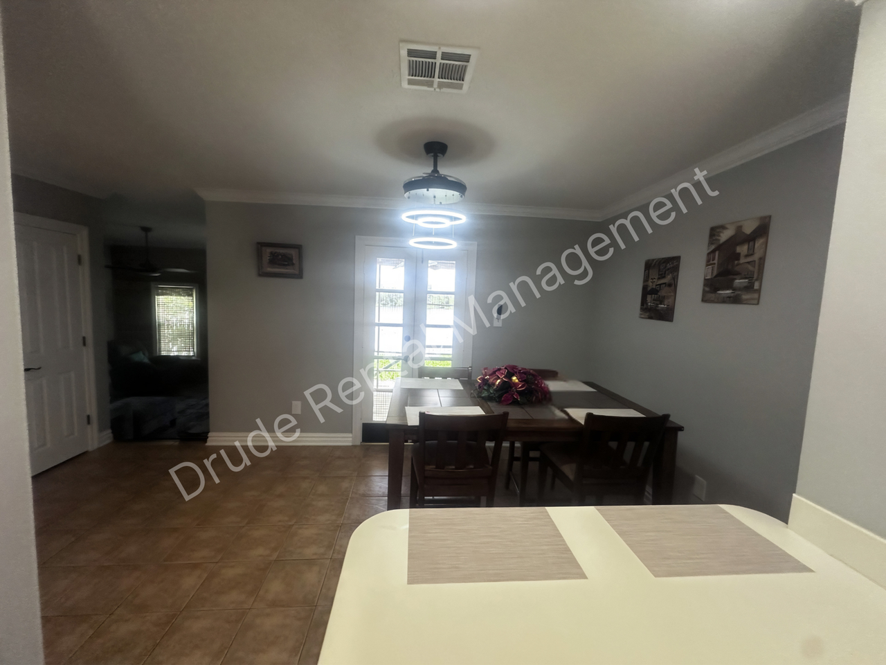 65 Rue Du Sud - Photo 7 of 39