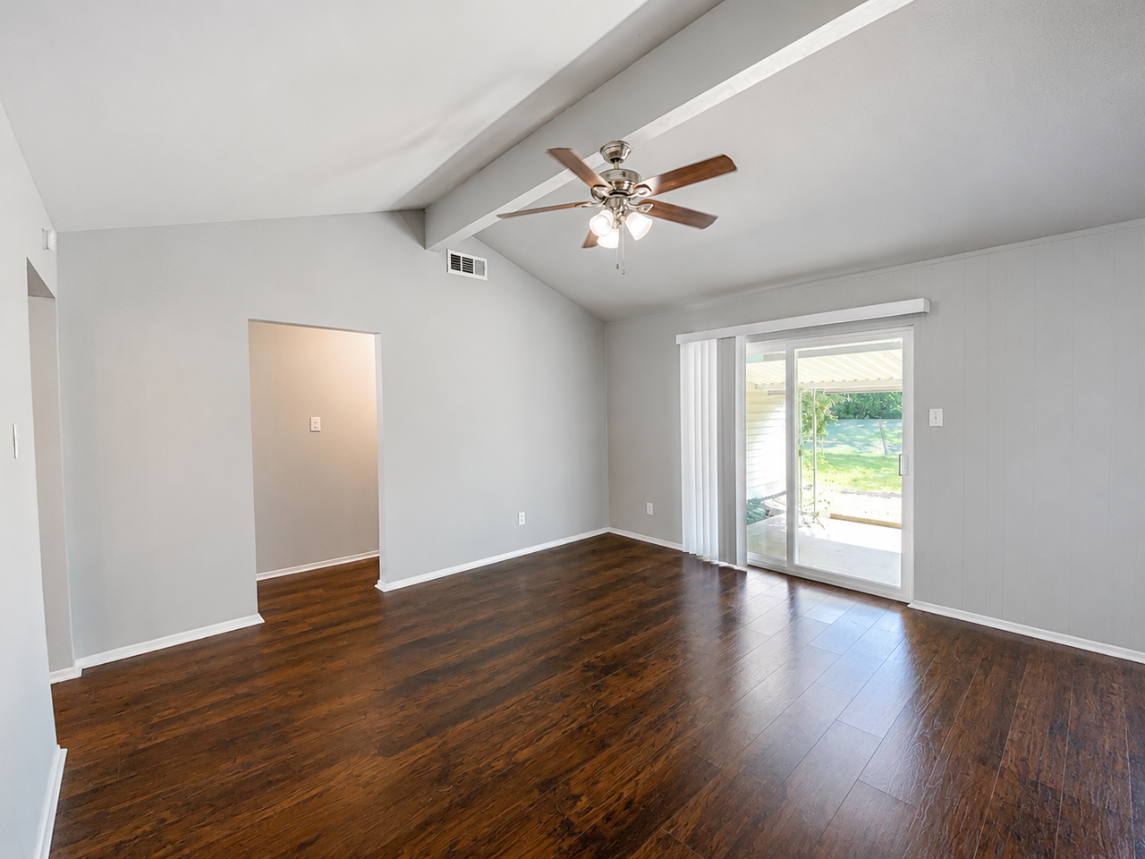 2718 Ozark Dr - Photo 6 of 28