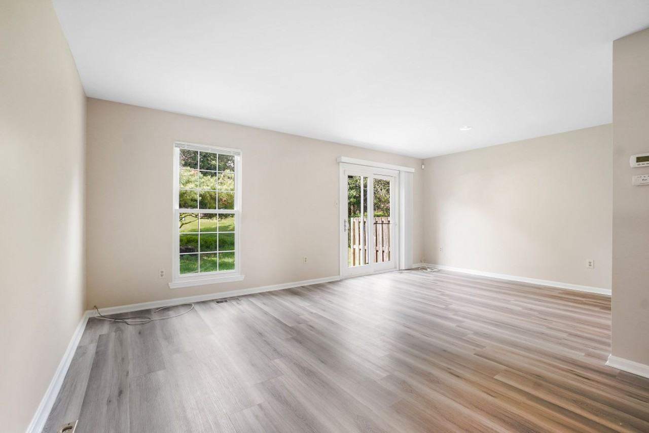 3121 Benton Square Dr - Photo 6 of 35
