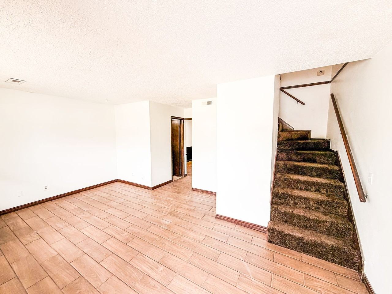 501 N Main St - Photo 2 of 2