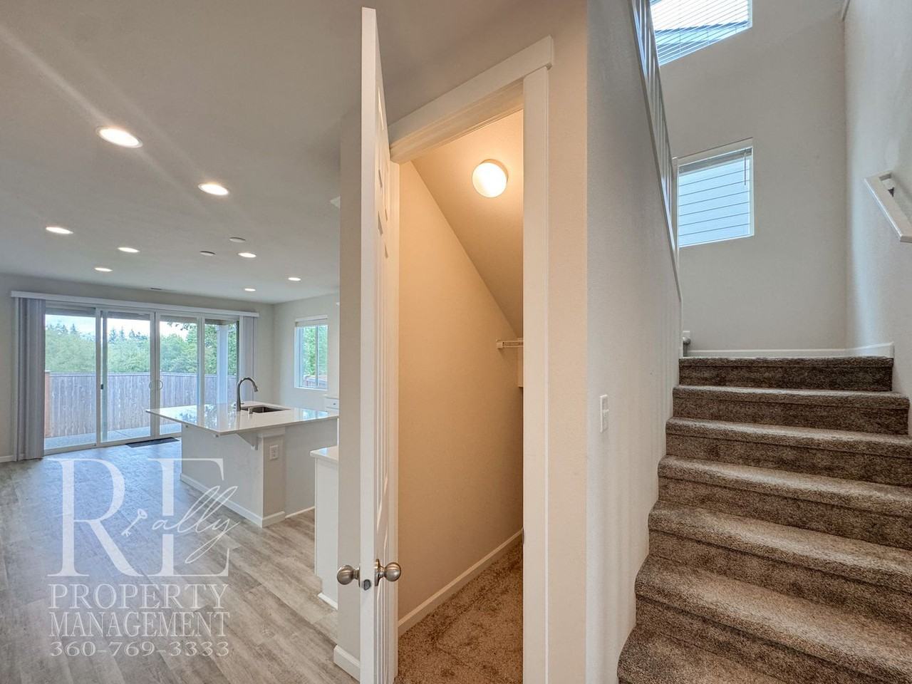 10352 Chimes Pl Nw - Photo 6 of 32