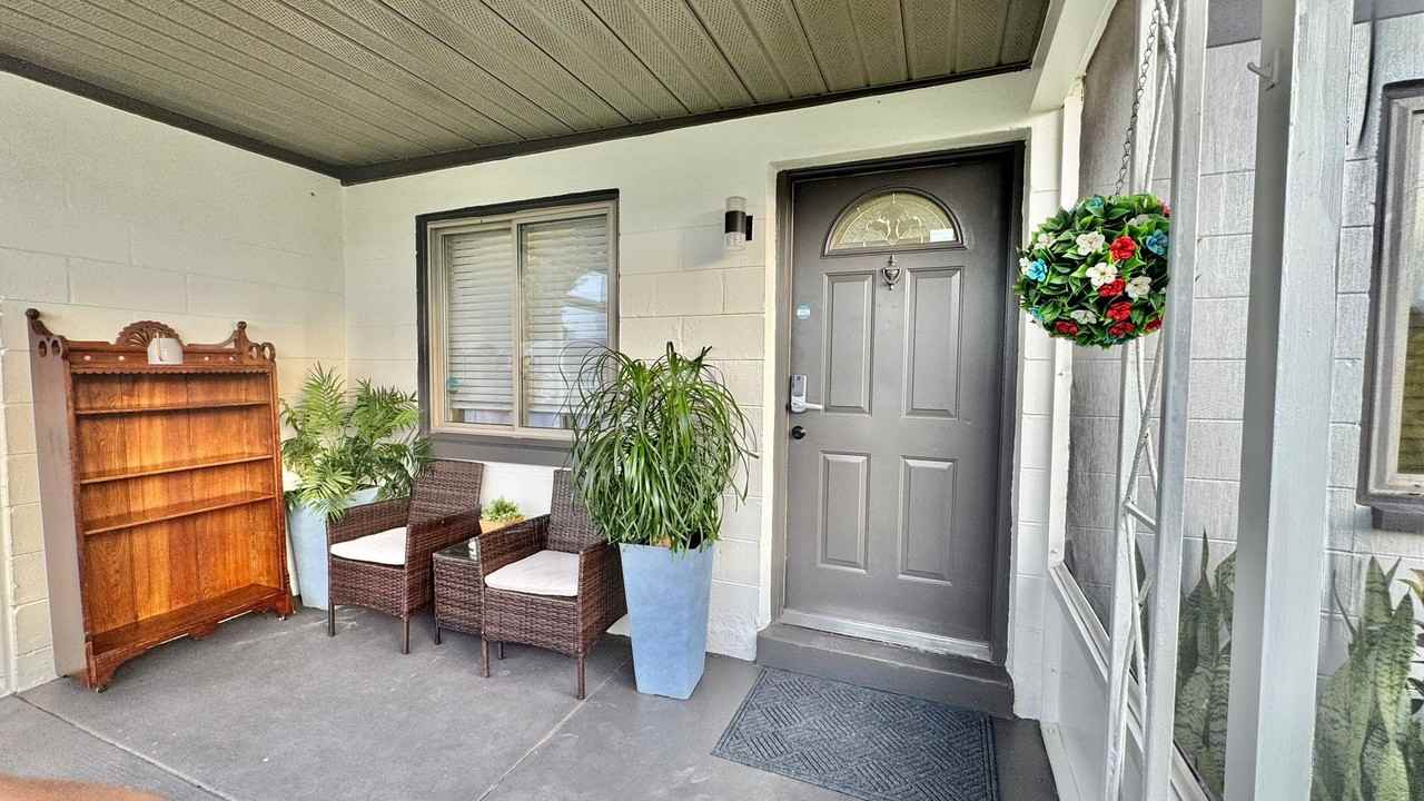 3940 67th Ave N - Photo 2 of 33