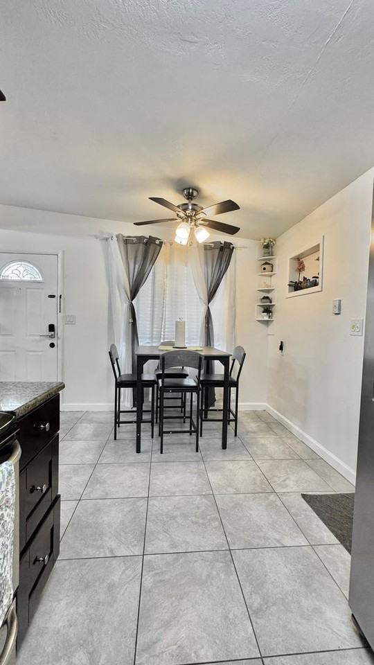 3940 67th Ave N - Photo 7 of 33