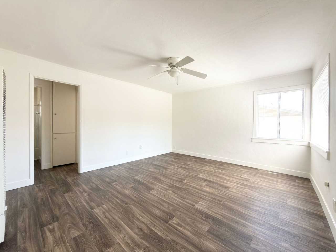 316 Washington St - Photo 2 of 15