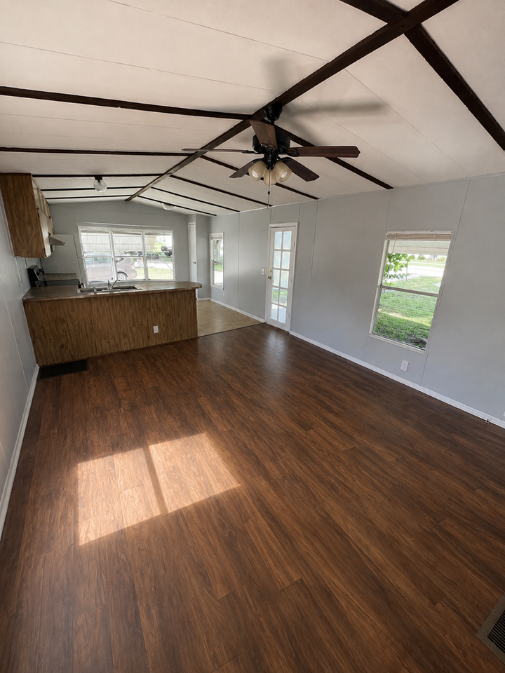 32613 Whaleys Loop - Photo 4 of 9